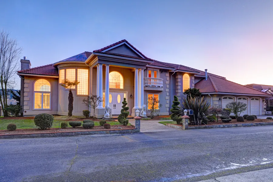 How To Maintain Stucco Siding For Long-lasting Durability in Tucson, AZ How To Maintain Stucco Siding For Long-lasting Durability in Tucson, AZ